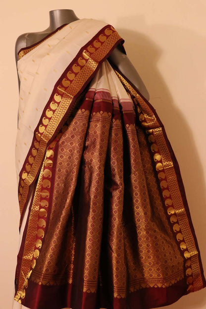 Traditional Wedding Kanjeevaram Silk Saree AH208668