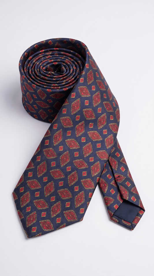 AM202139 - Rolled Tie Hero View