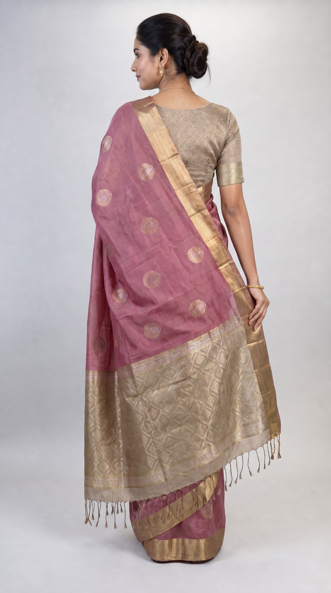 AM202416 - Back View
