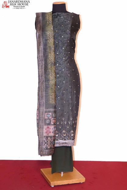 AH210973 Full Suit Image