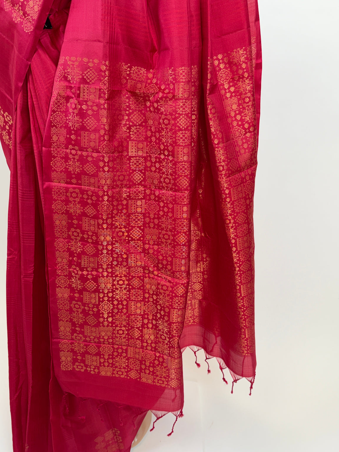 AM201992 - Pallu Image