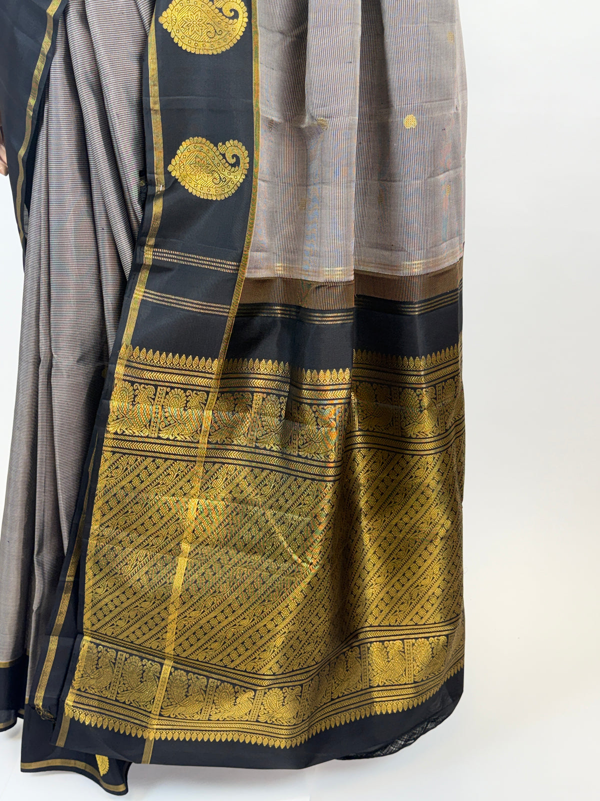 al214129 - pallu image
