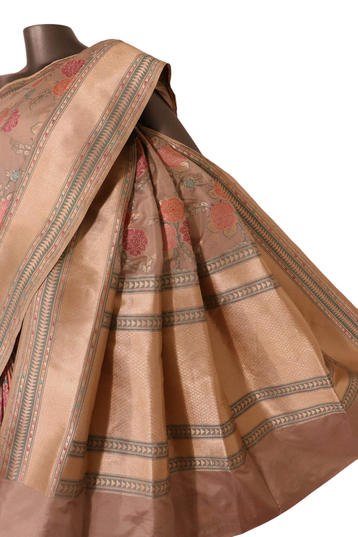 Designer Grand Wedding Banarasi Silk Saree AK206116