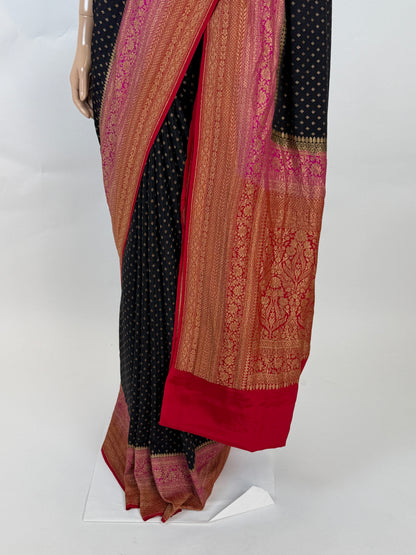 AM202810 - Pallu Image