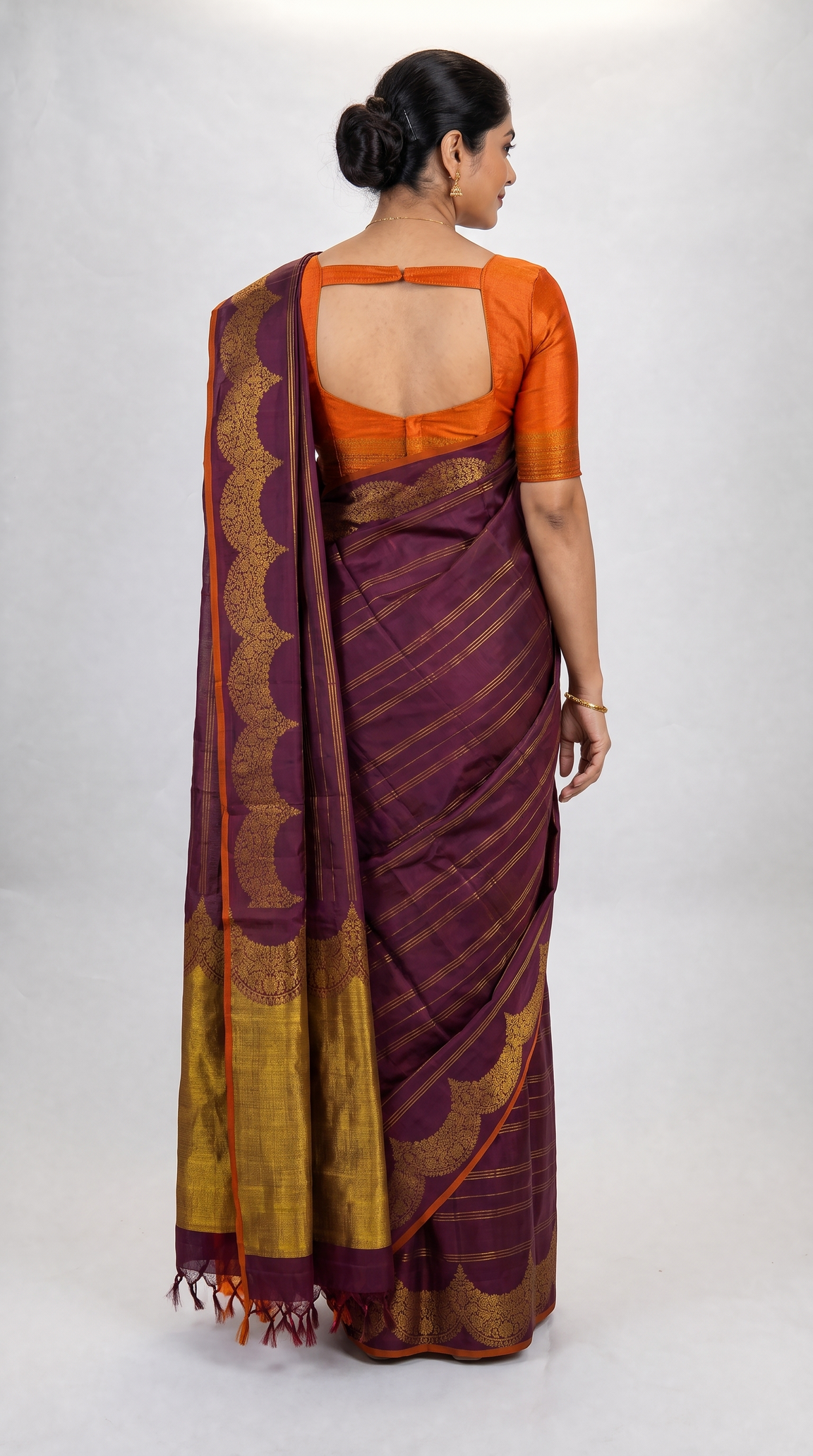 AM205387 - Back View