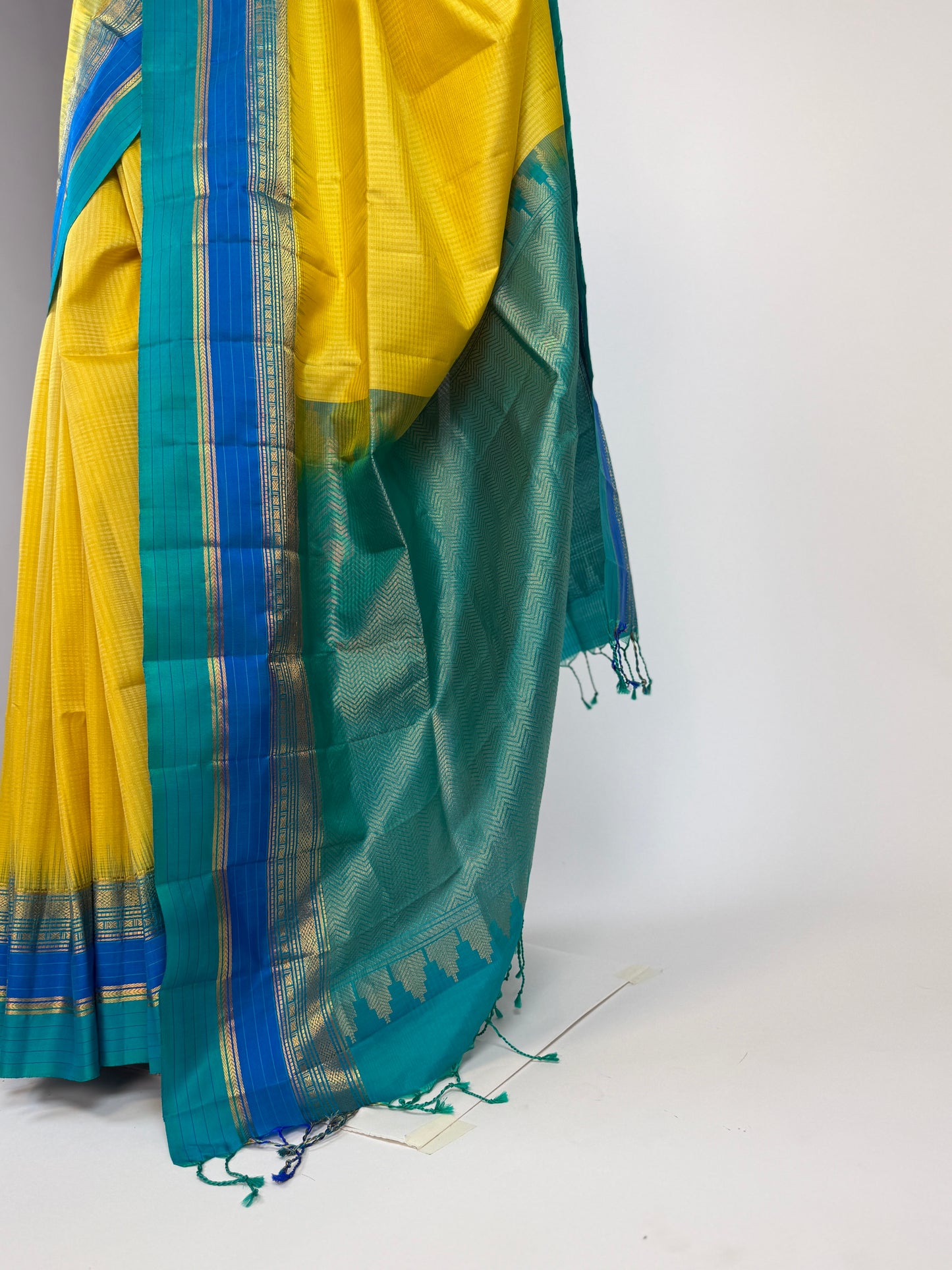 am202435 - pallu image