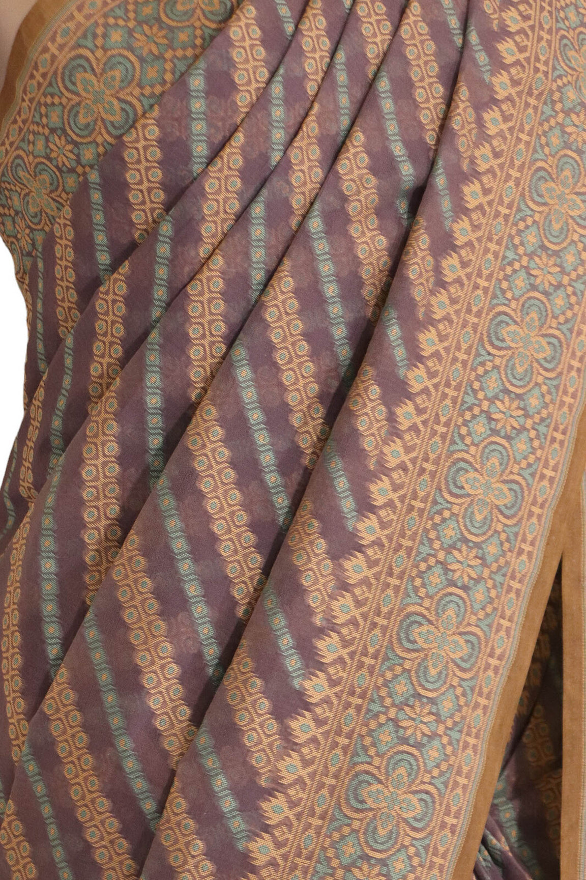 Handloom Banarasi Kora Cotton Saree AJ202532