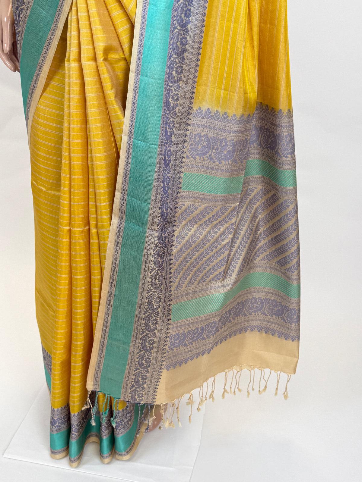 am202497 - pallu image