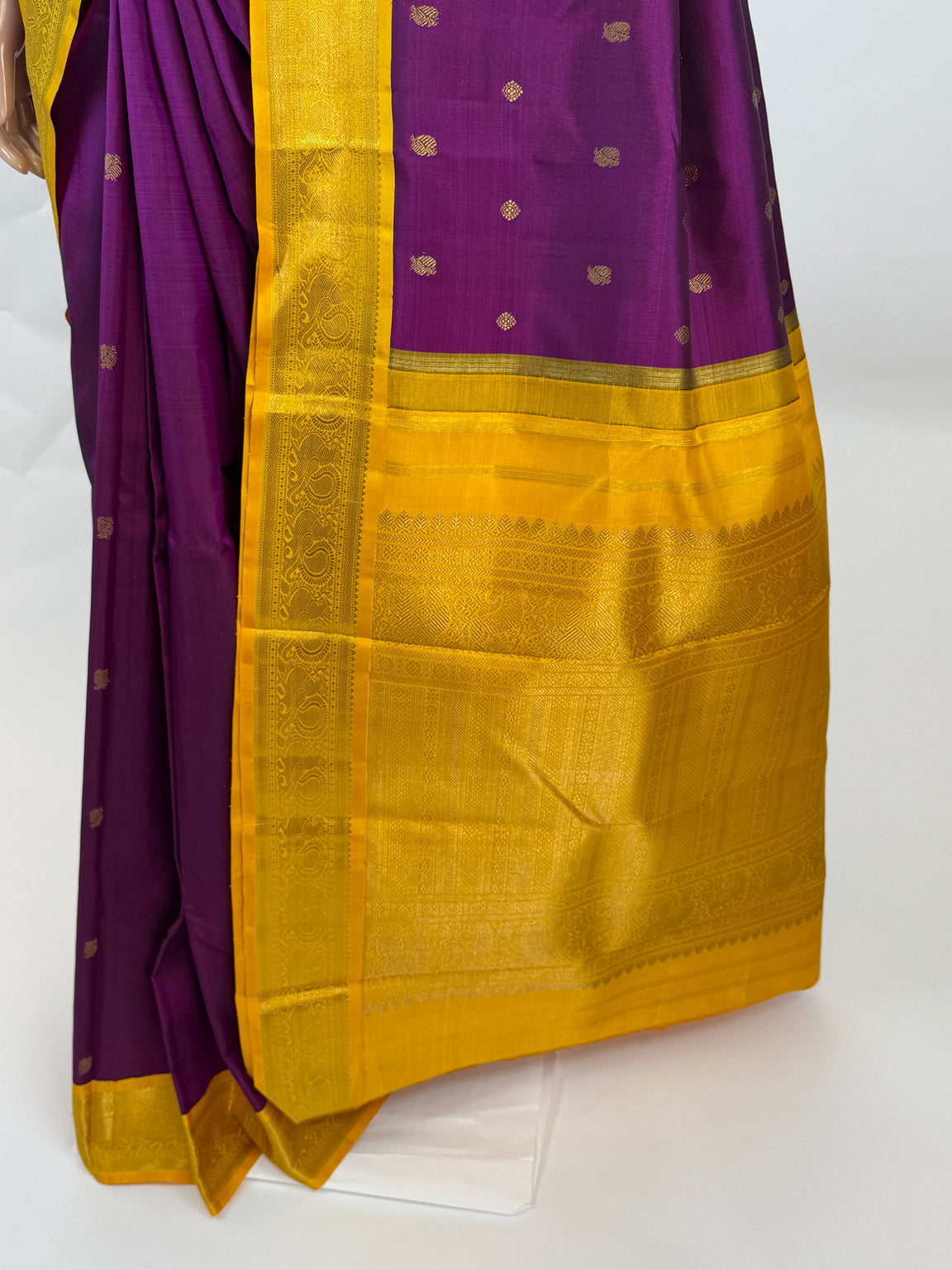 AL208958 - Pallu Image