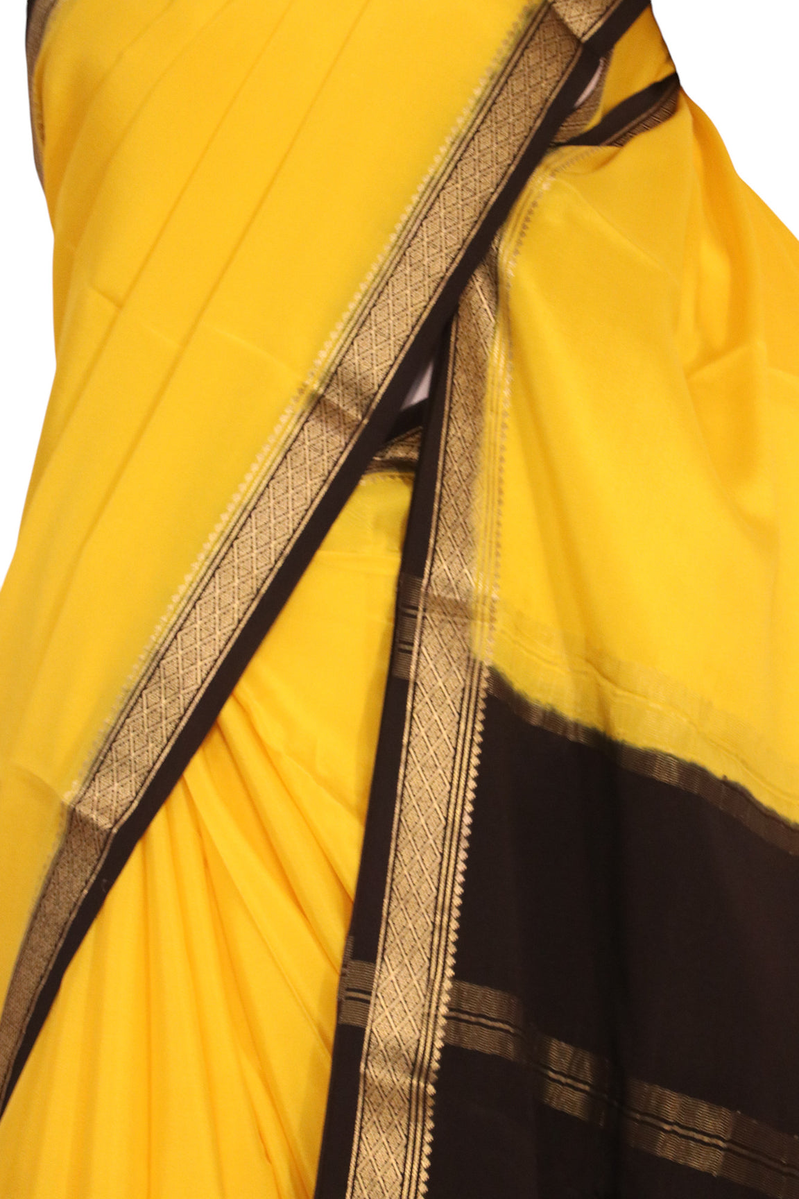 Pure Contrast Mysore Crepe Silk Saree AK212438