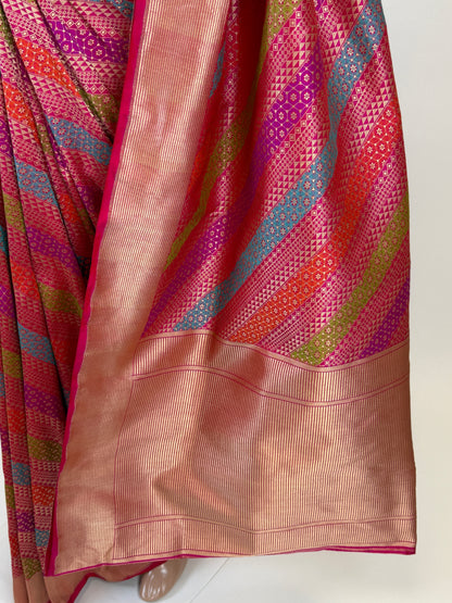 AK200638 - Pallu Image