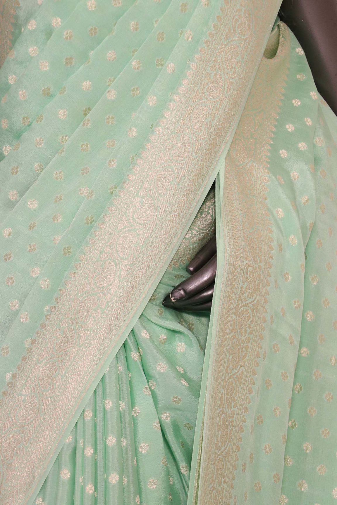 Pure Handloom Zari Butta Banarasi Crepe Silk Saree AL200292