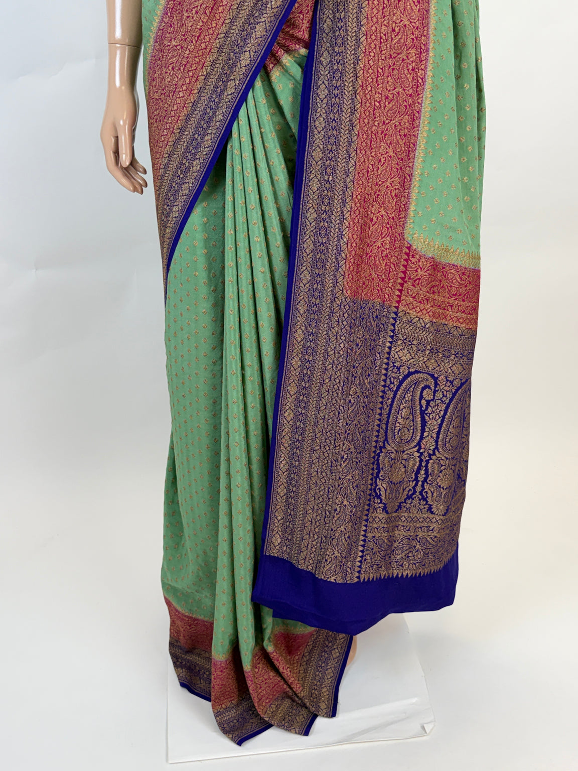 AM202804 - Pallu Image