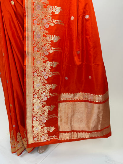 AL213621 - Pallu Image