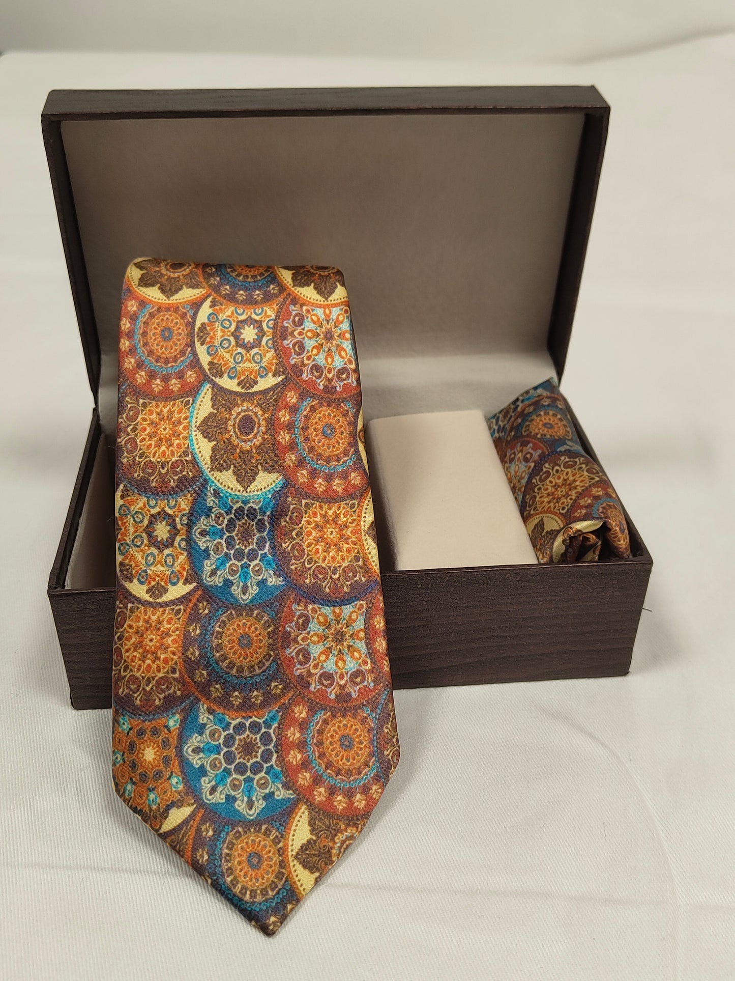 am201250 - tie image