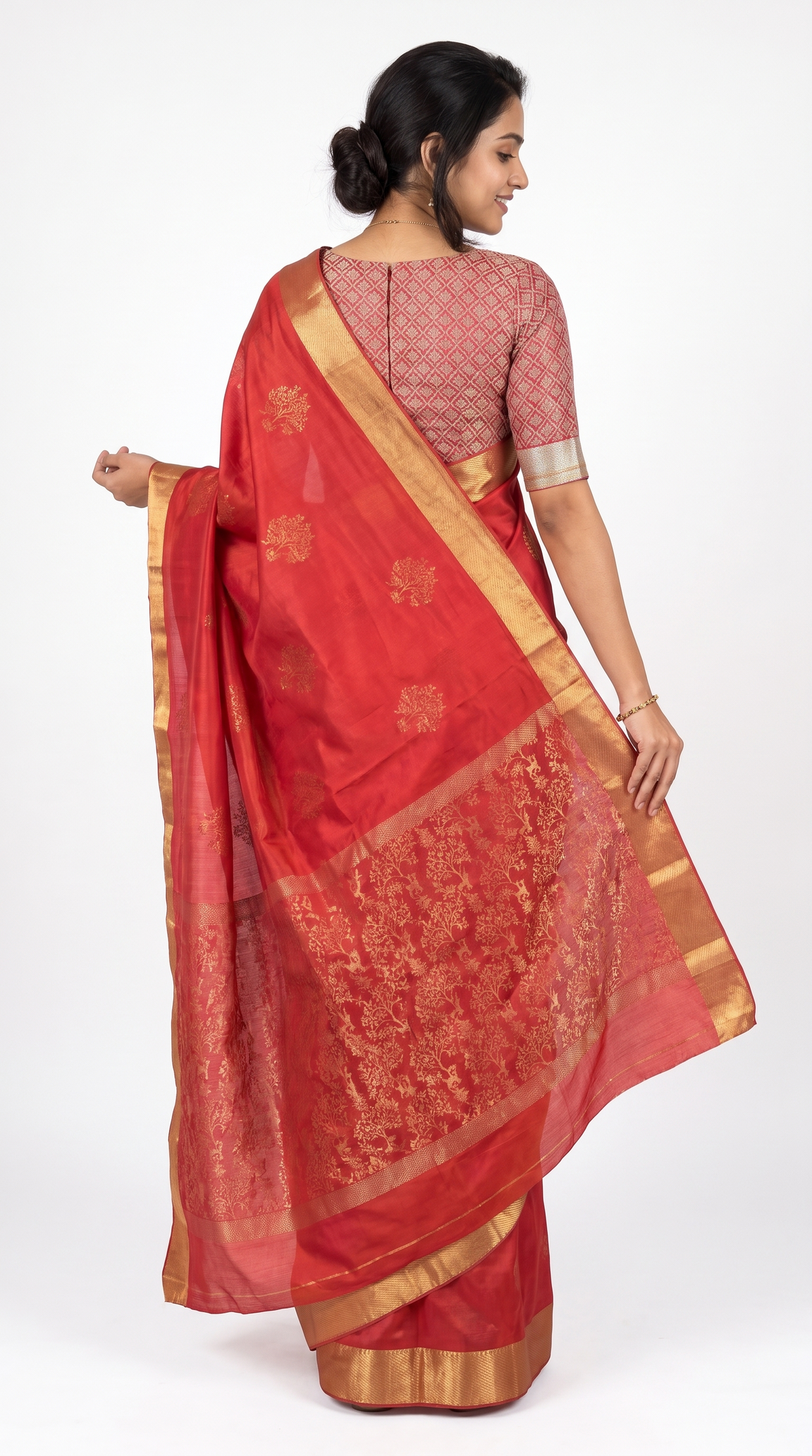 AM202419 - Back View