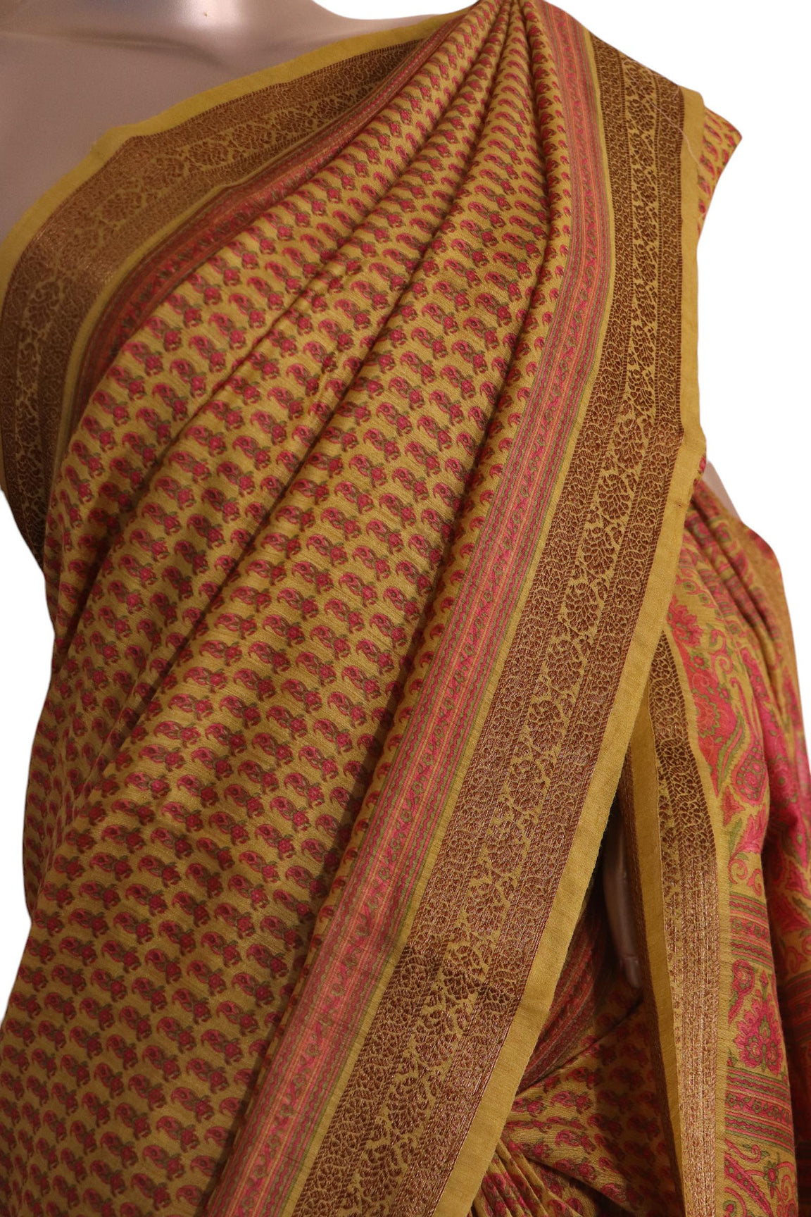 Pure Floral Zari Tussar Silk Saree AK204263