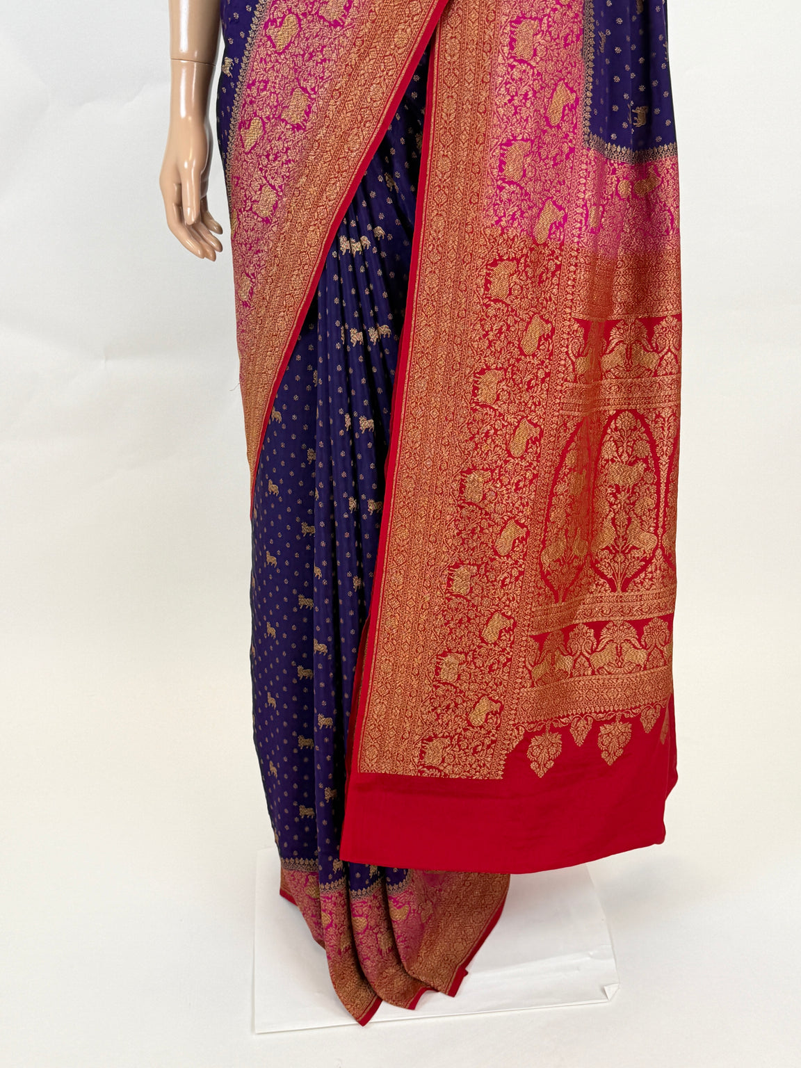 AM203368 - Pallu Image