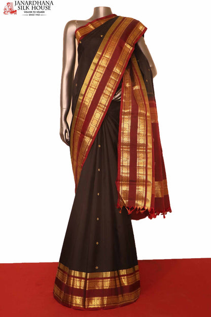 Exclusive Kanjeevaram Silk Saree AI201714
