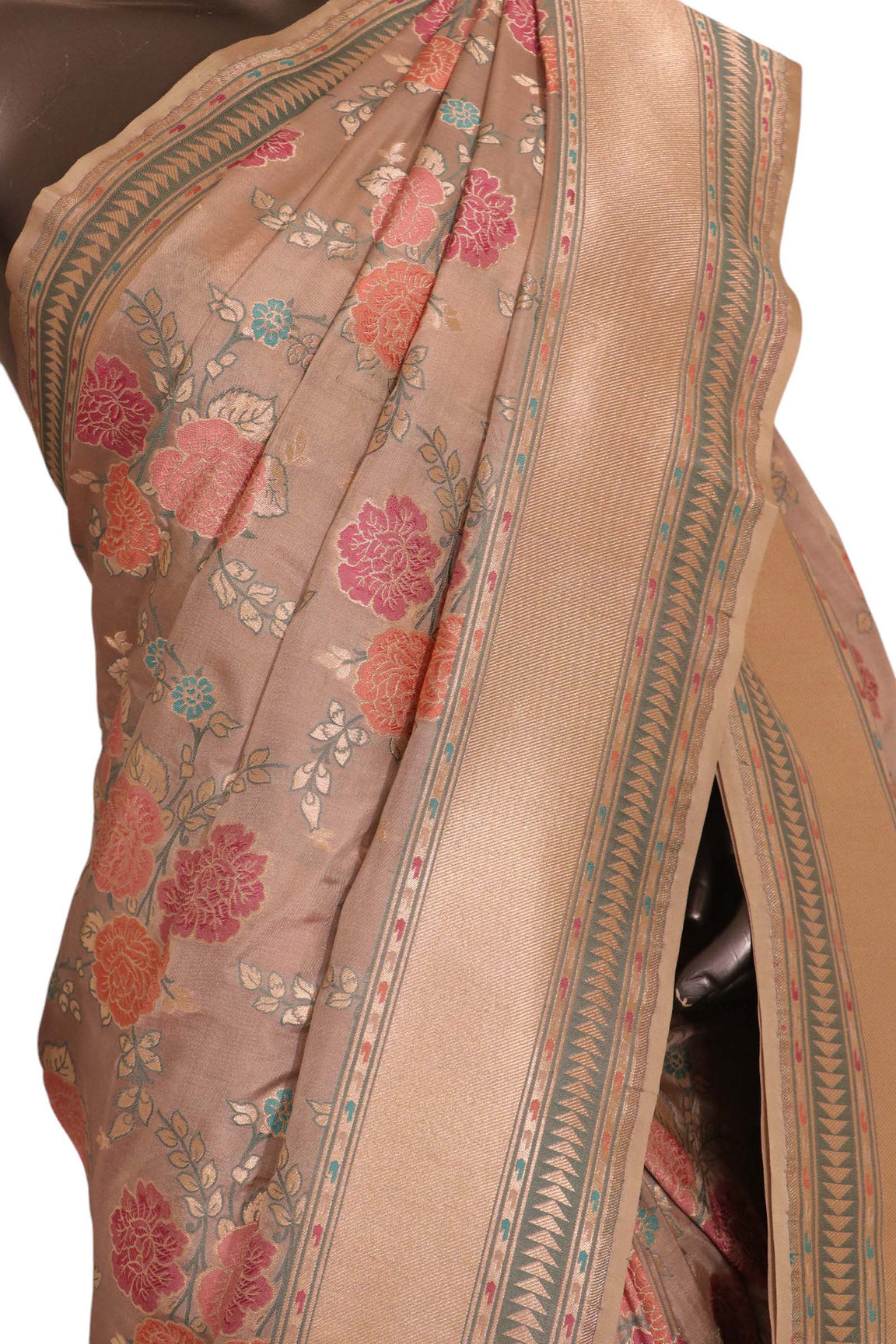 Designer Grand Wedding Banarasi Silk Saree AK206116