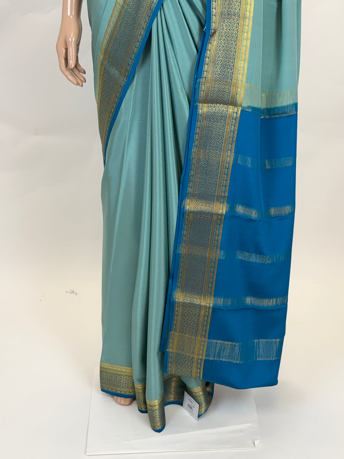 AM201485 - Pallu Image