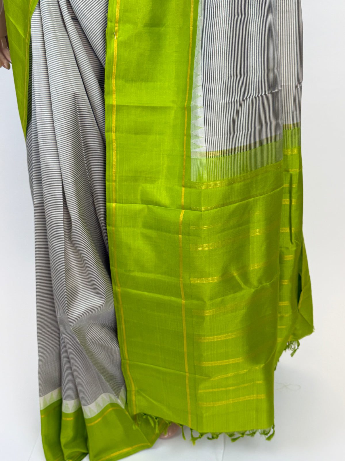 am202635 - pallu image