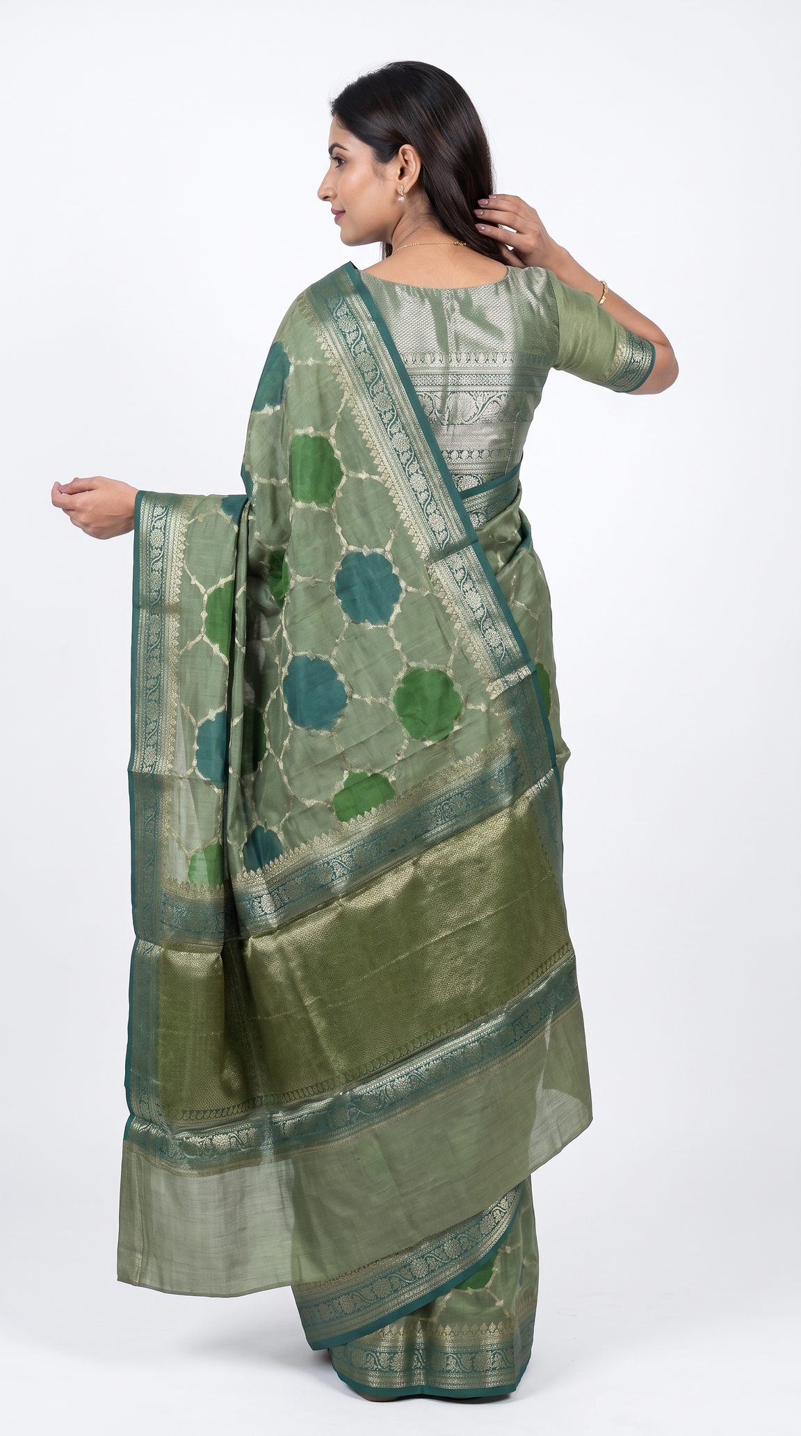 AL211272 - Back View