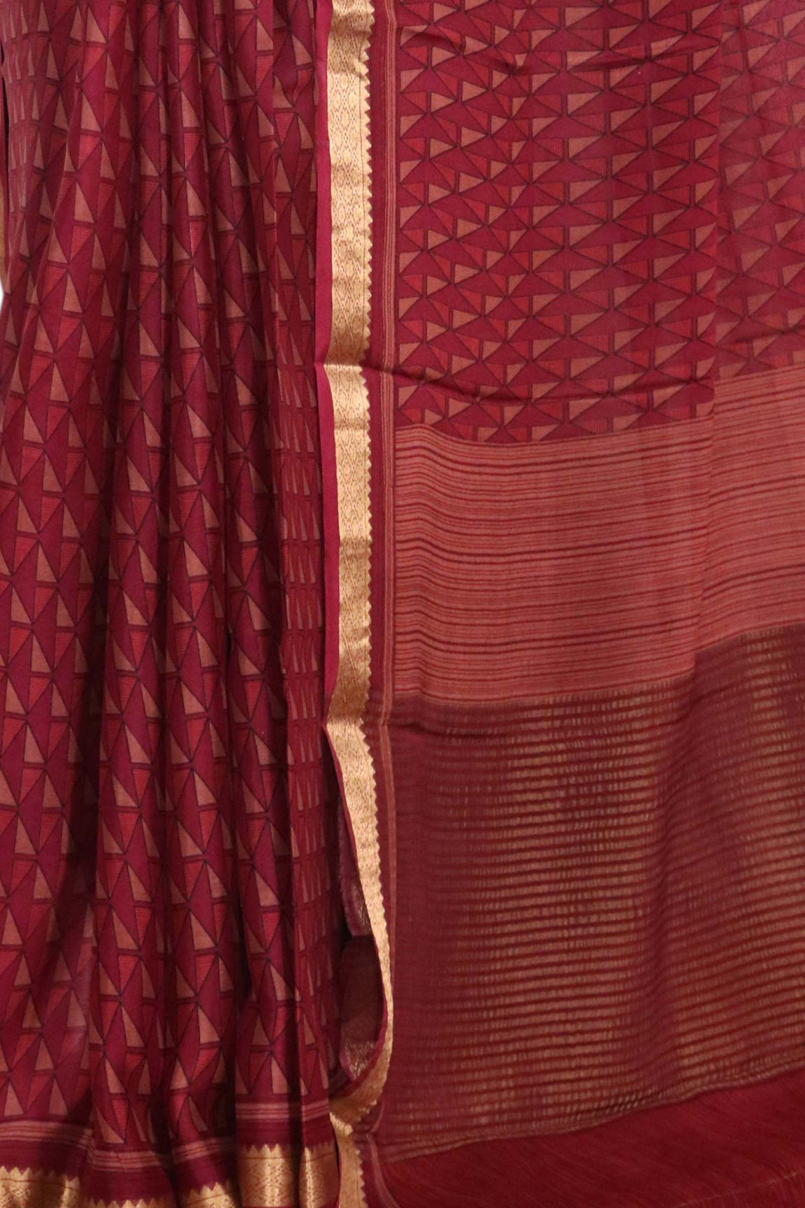 Pure Floral Zari Crepe Silk Saree AL206160