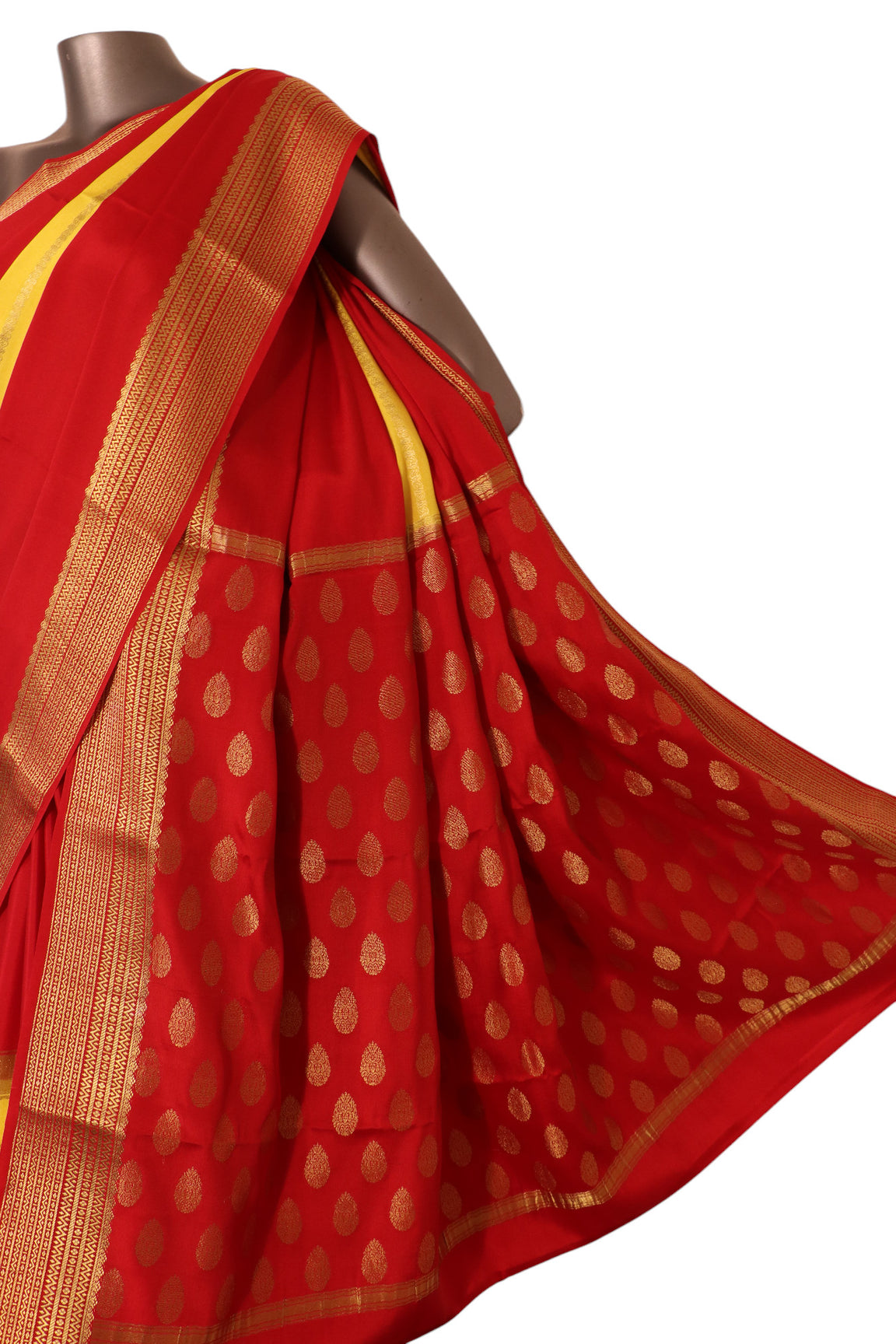 Pure Veldhari Zari Lines Mysore Crepe Silk Saree AK211283
