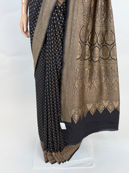 AM200977 - Pallu Image