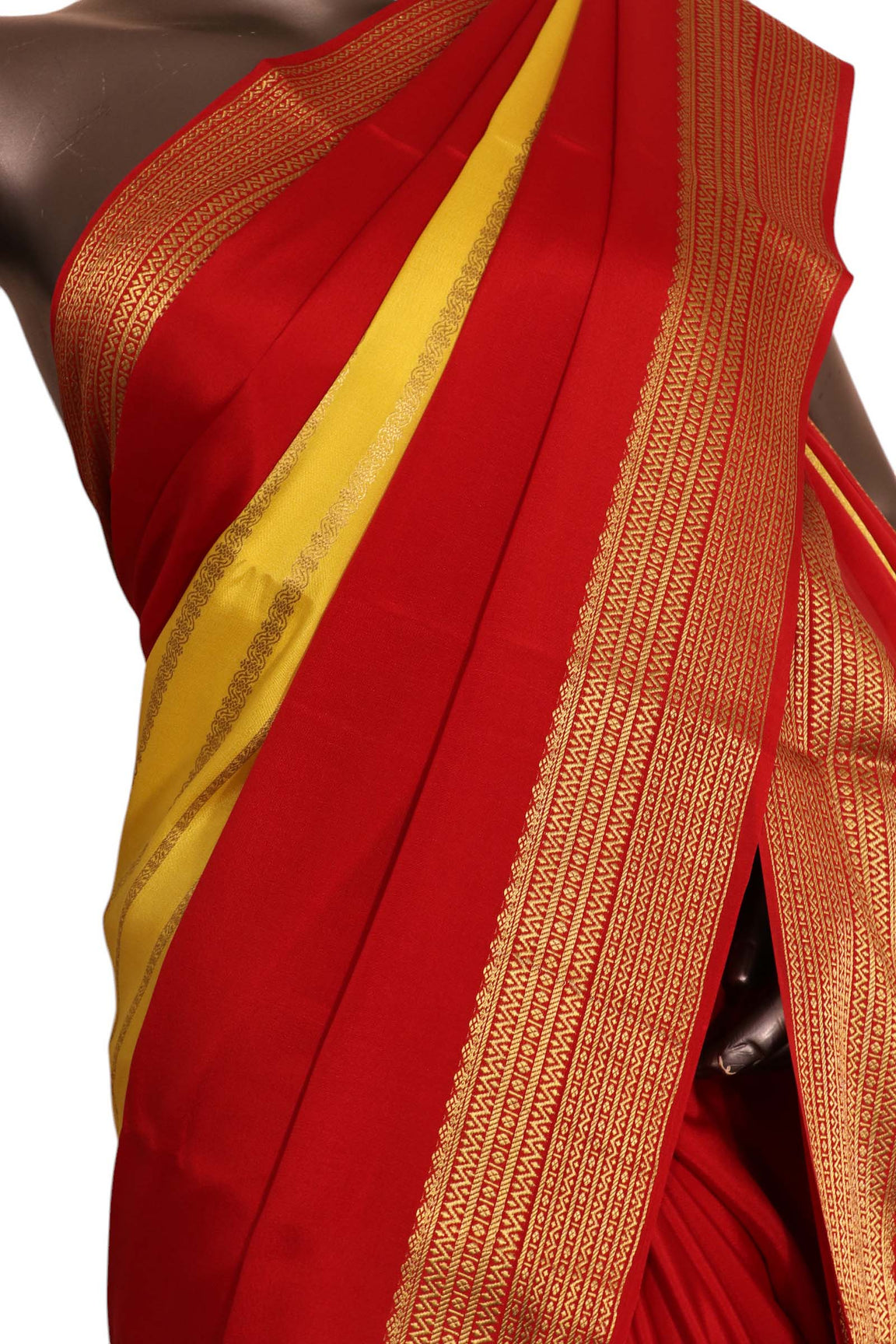 Pure Veldhari Zari Lines Mysore Crepe Silk Saree AK211283