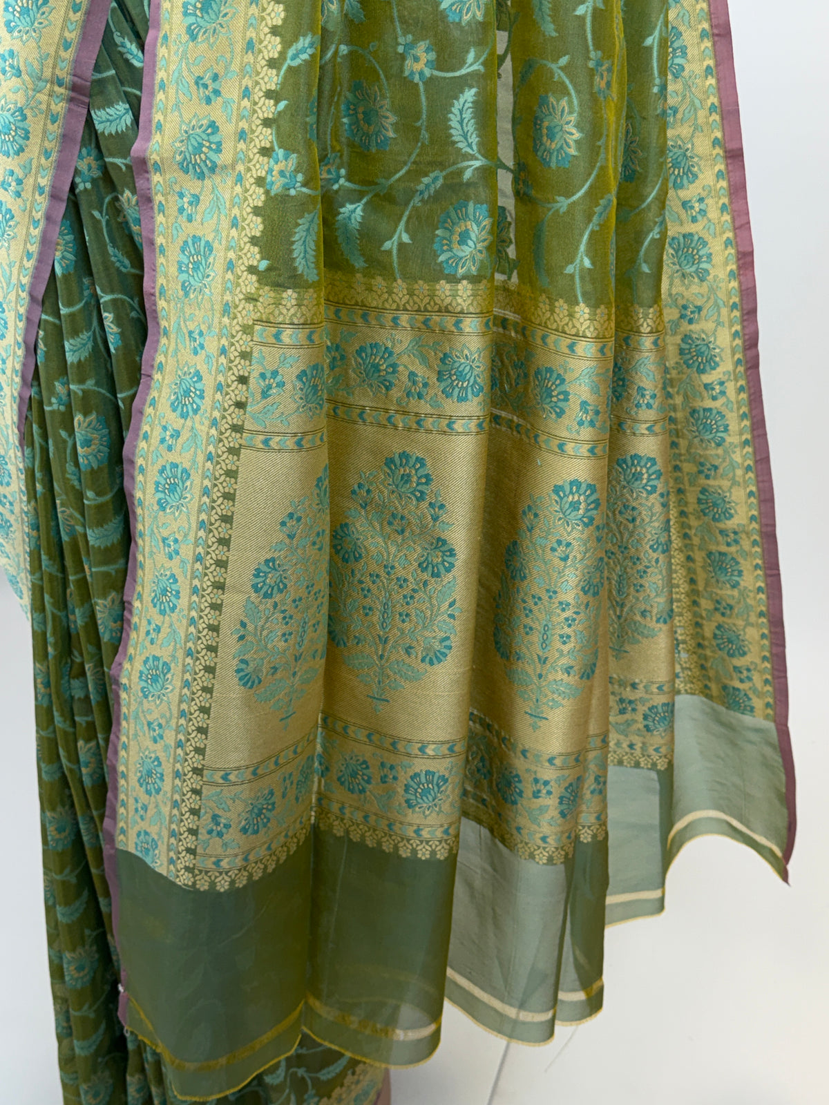 al206270 - pallu image