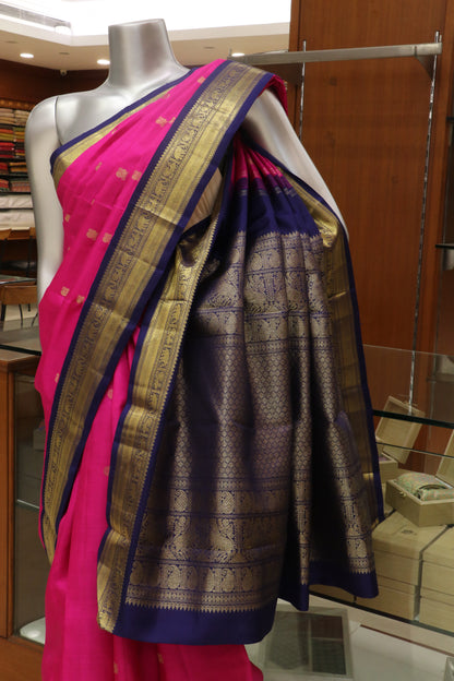 AL211496 - Pallu Image