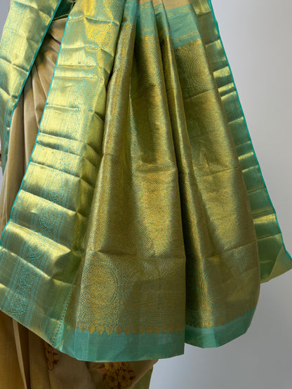 AM201064 - Pallu Image