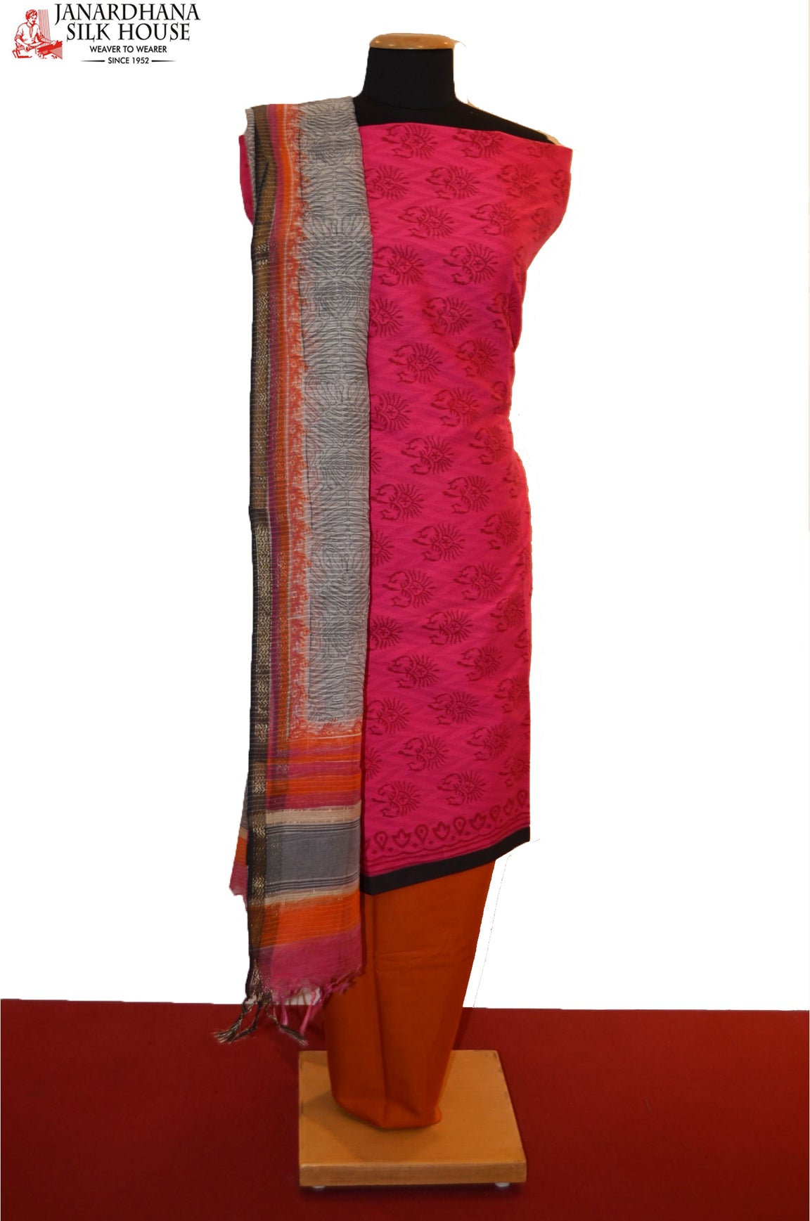 AB200630 Full Suit Image