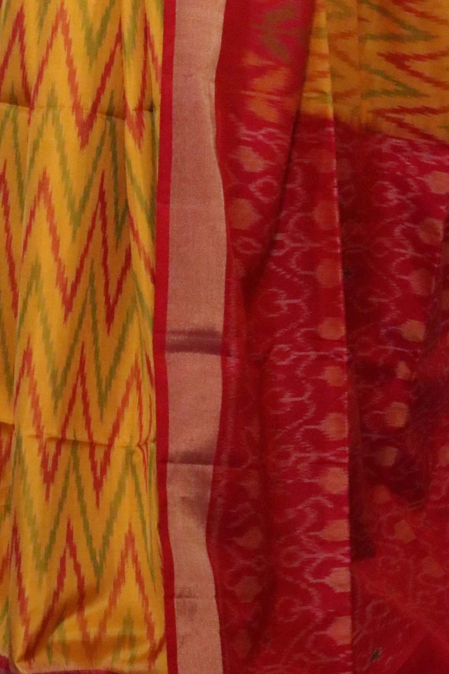designer exclusive handloom ikat soft silk saree al211564