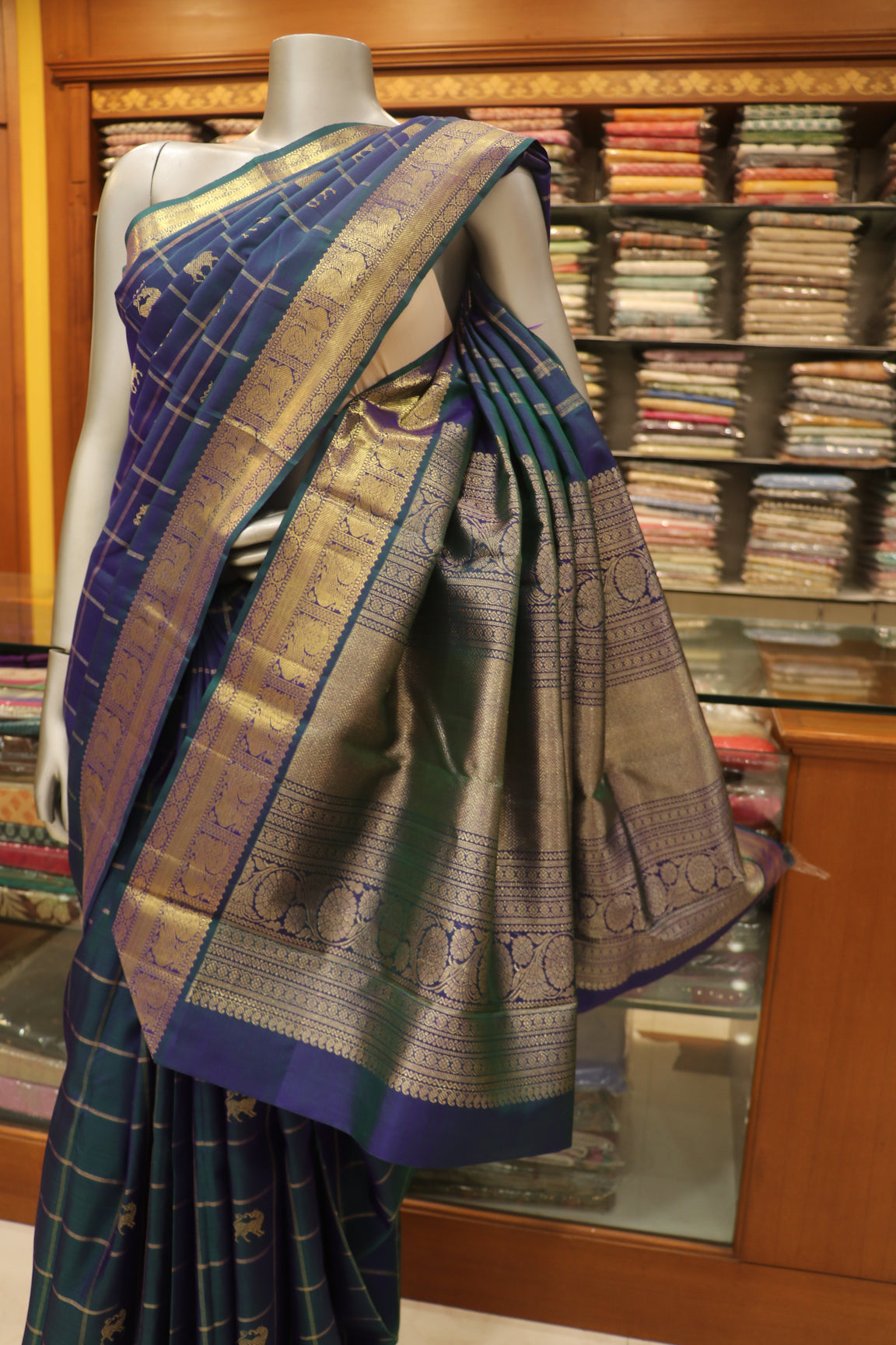 AK211976 - Pallu Image