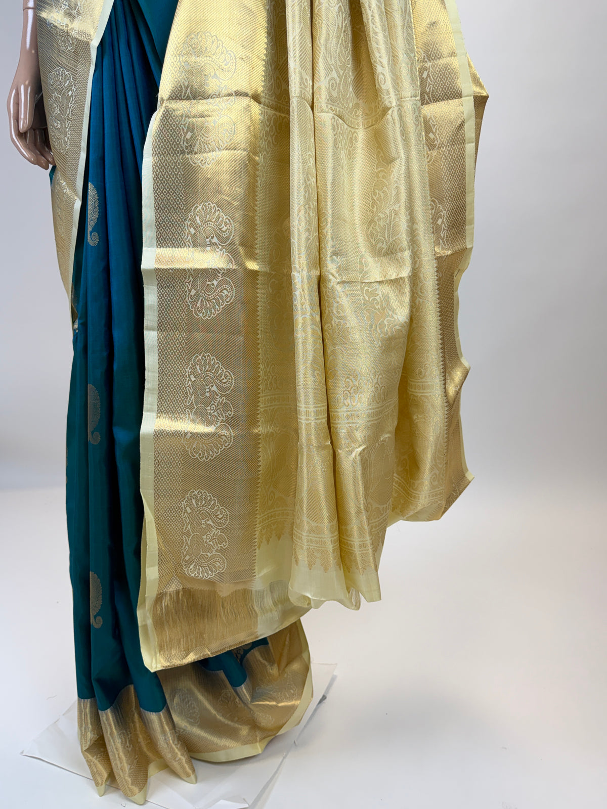 al211849 - pallu image