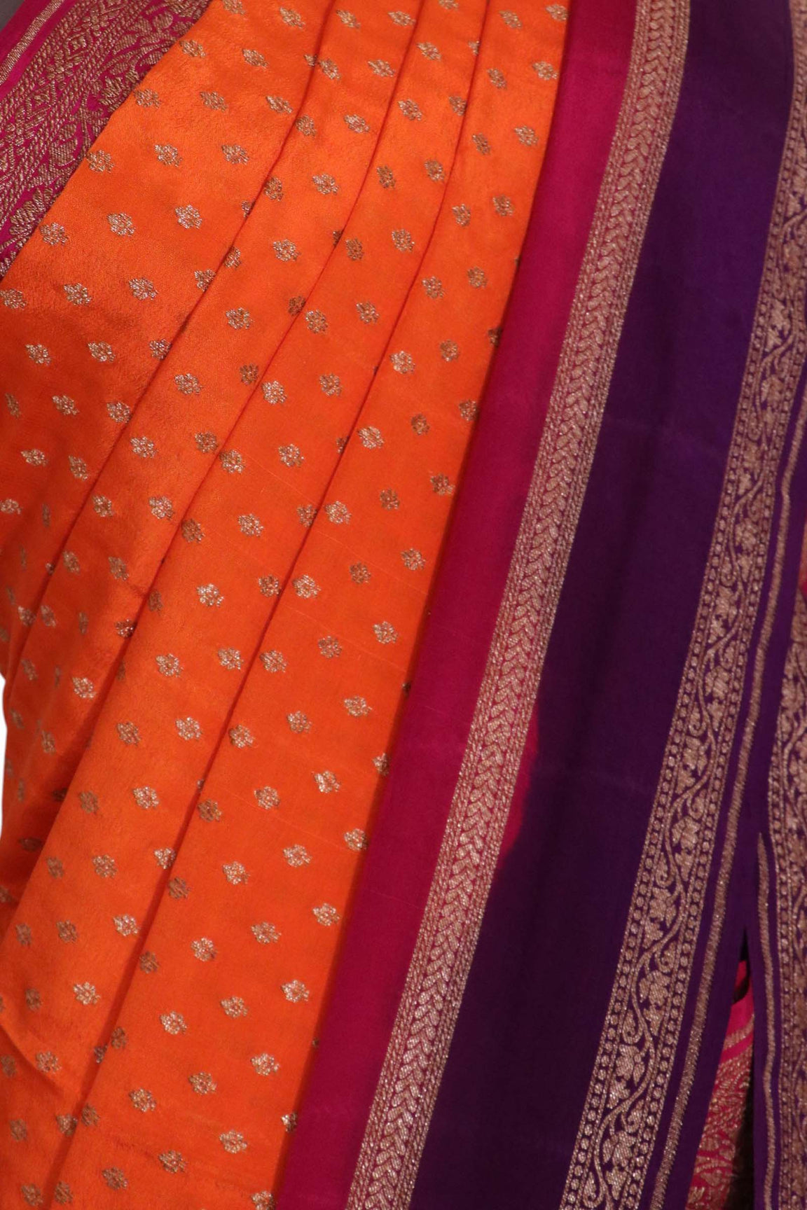 Pure Handloom Zari Butta Banarasi Crepe Silk Saree AL212241