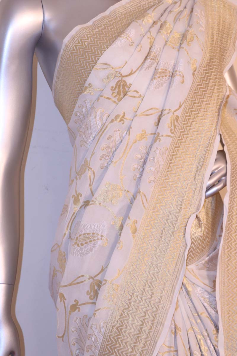 Exquisite Handloom Banarasi Georgette Silk Saree AE212019