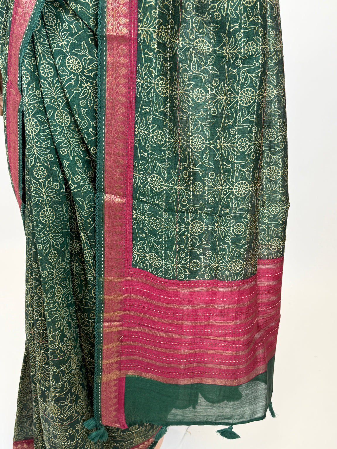 AL206410 - Pallu Image