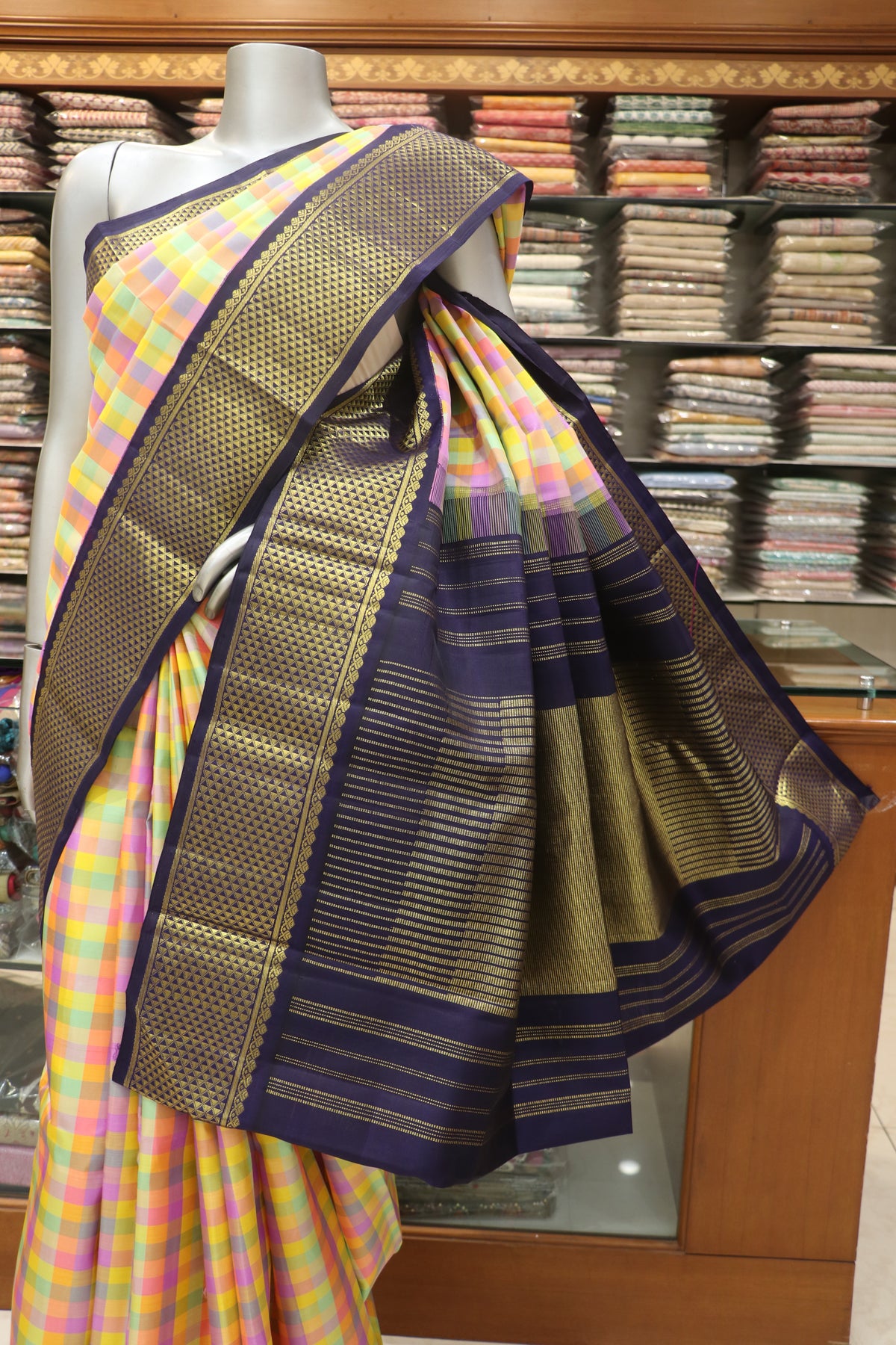 am200771 - pallu image