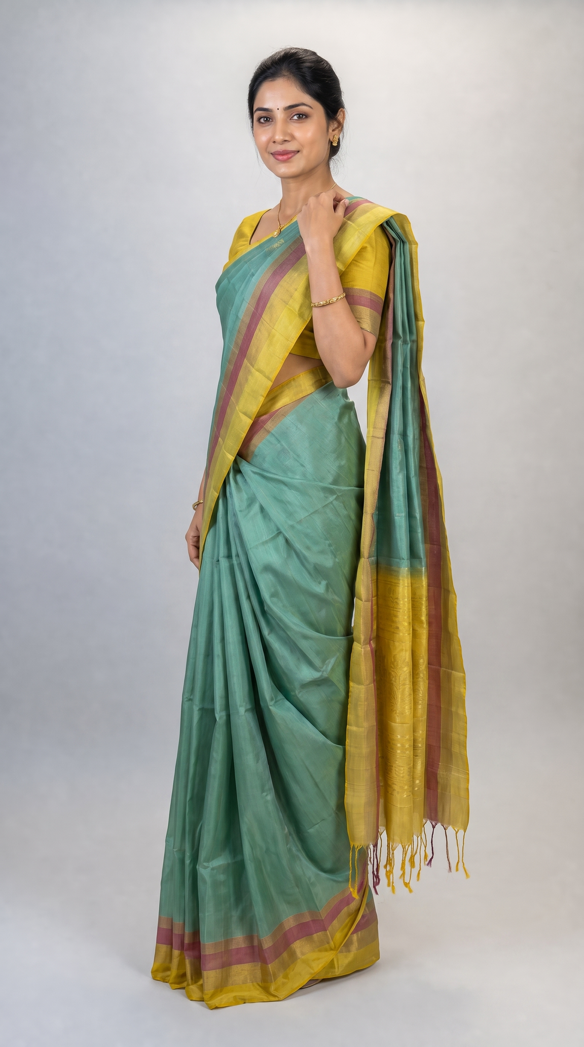 AM202456 - Side View