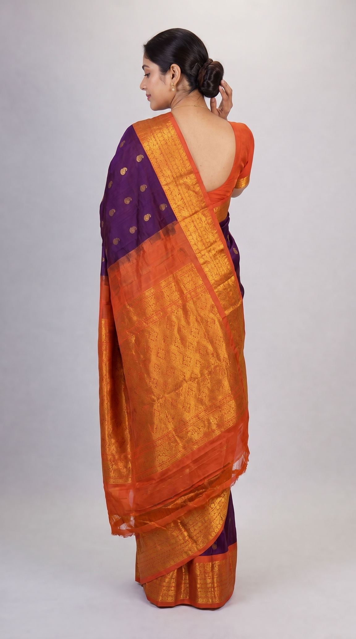 AI203512 - Back View