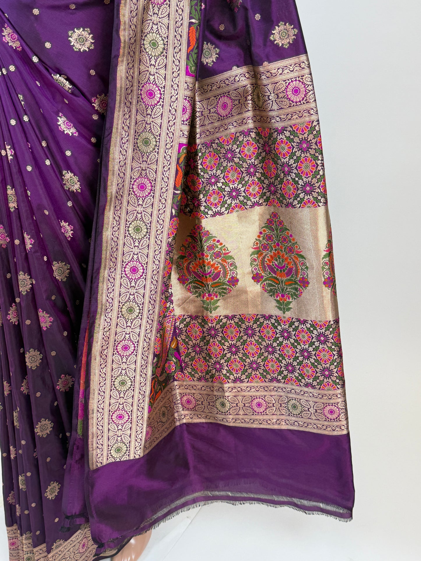 al213630 - pallu image