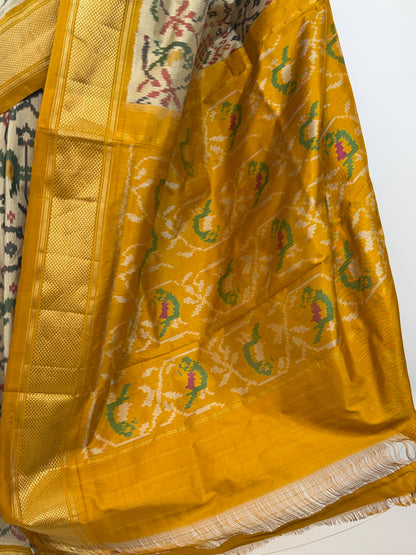 AM202615 - Pallu Image