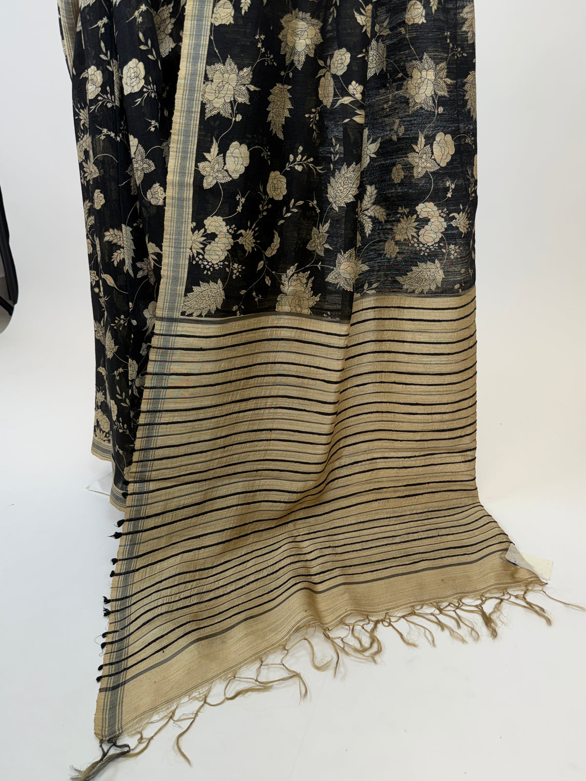 al205708 - pallu image