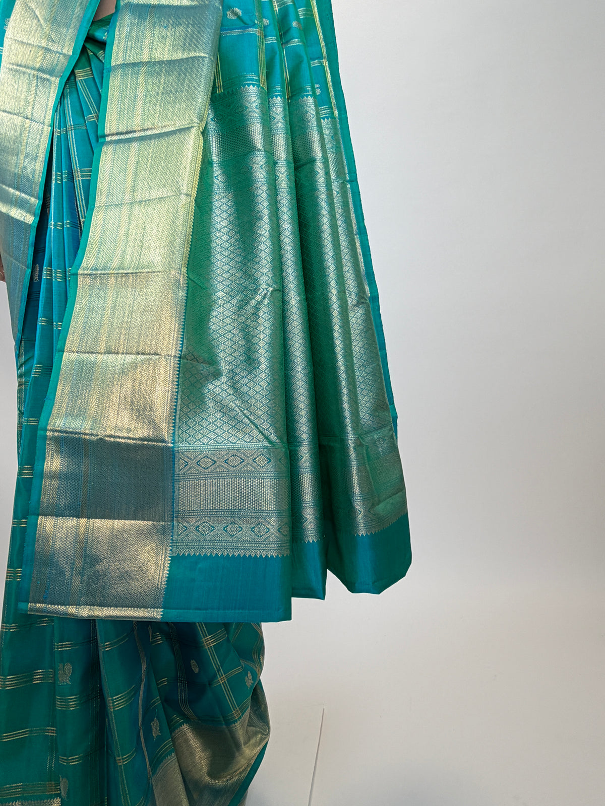 am201679 - pallu image
