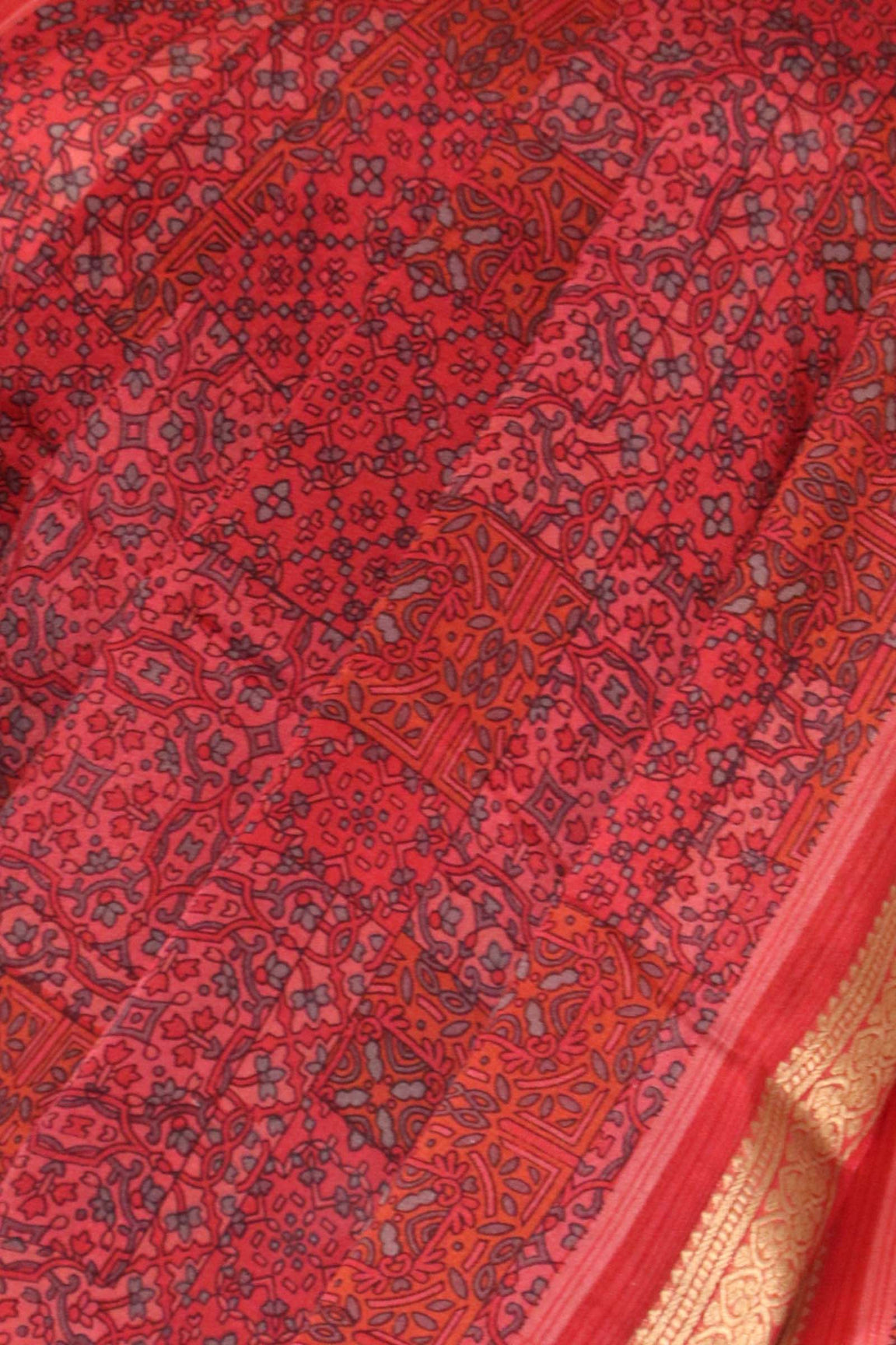 Pure Floral Zari Crepe Silk Saree AL206165