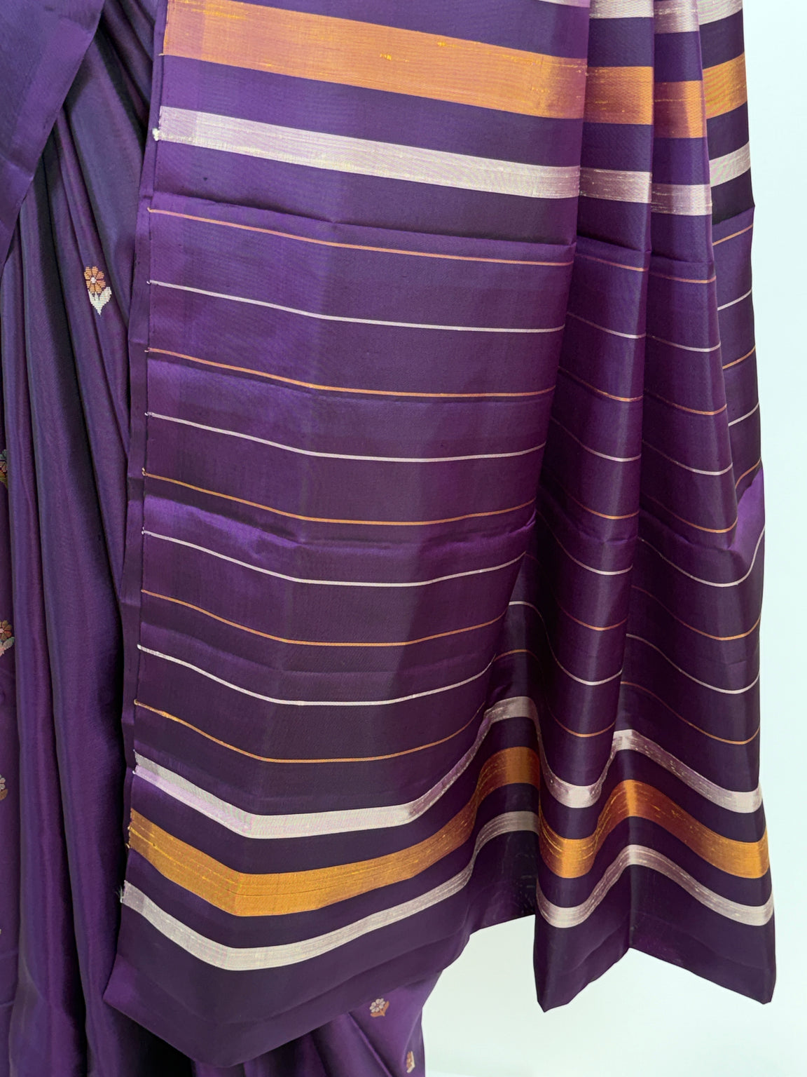 AM202022 - Pallu Image